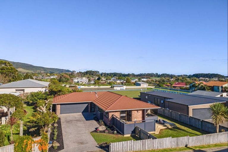 Photo of property in 620b South Road, Oakura, 4314