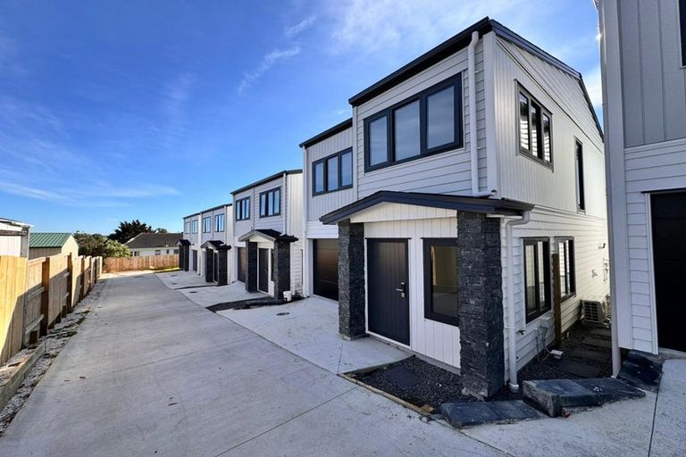 Photo of property in 9b Lismore Place, Papatoetoe, Auckland, 2025