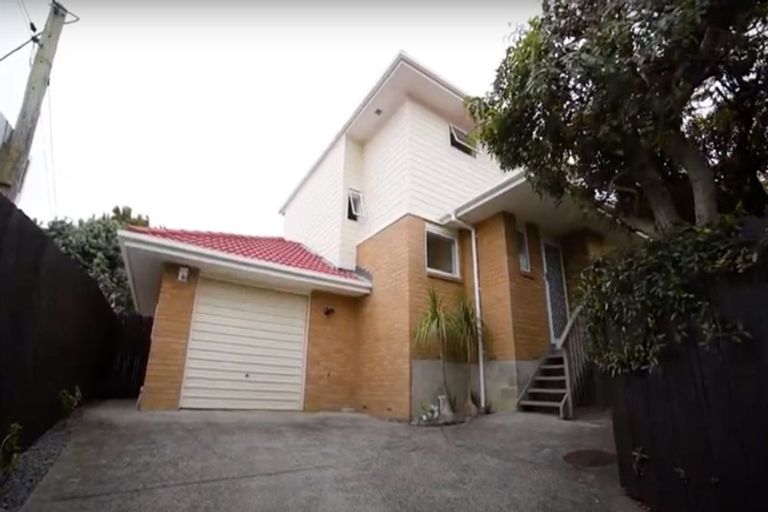 Photo of property in 2/33 Harley Road, Takapuna, Auckland, 0622