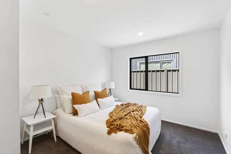 Photo of property in 14 Annie Aranui Drive, Poraiti, 4182