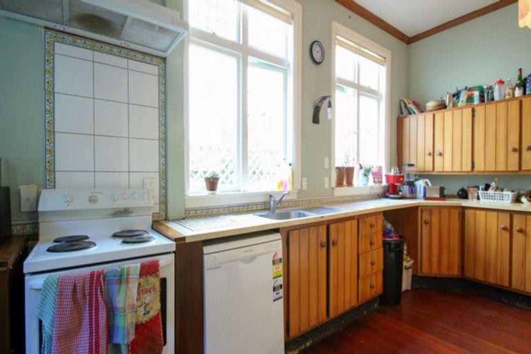 Photo of property in 5 Maurice Terrace, Te Aro, Wellington, 6011