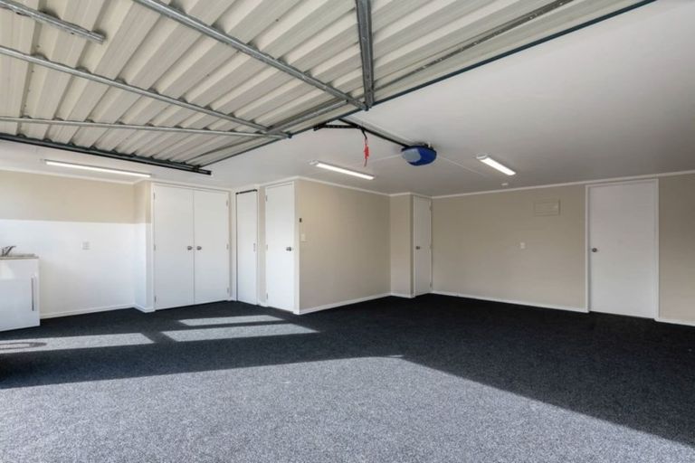 Photo of property in 2/26 Simmental Crescent, Somerville, Auckland, 2014