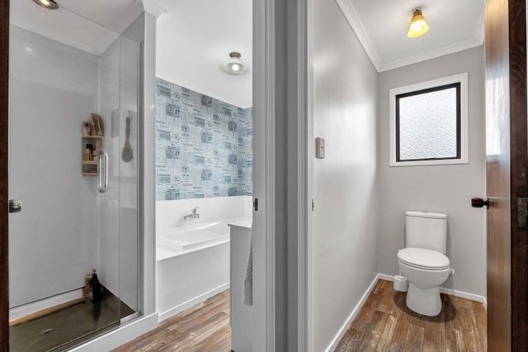 Photo of property in 45 Heta Road, Highlands Park, New Plymouth, 4312