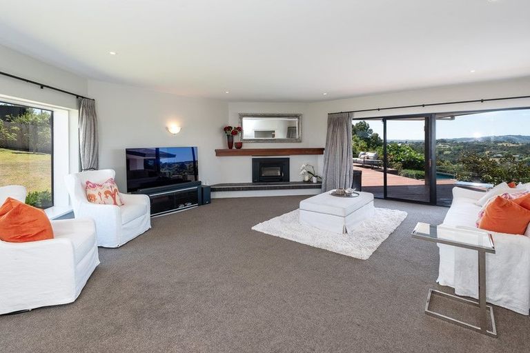 Photo of property in 141 Point View Drive, East Tamaki Heights, Auckland, 2016