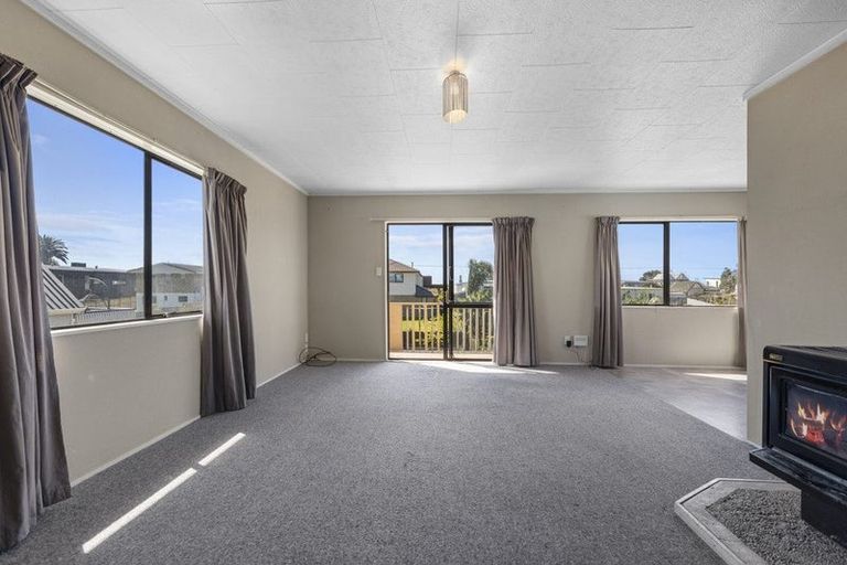 Photo of property in 1283 Papamoa Beach Road, Papamoa Beach, Papamoa, 3118