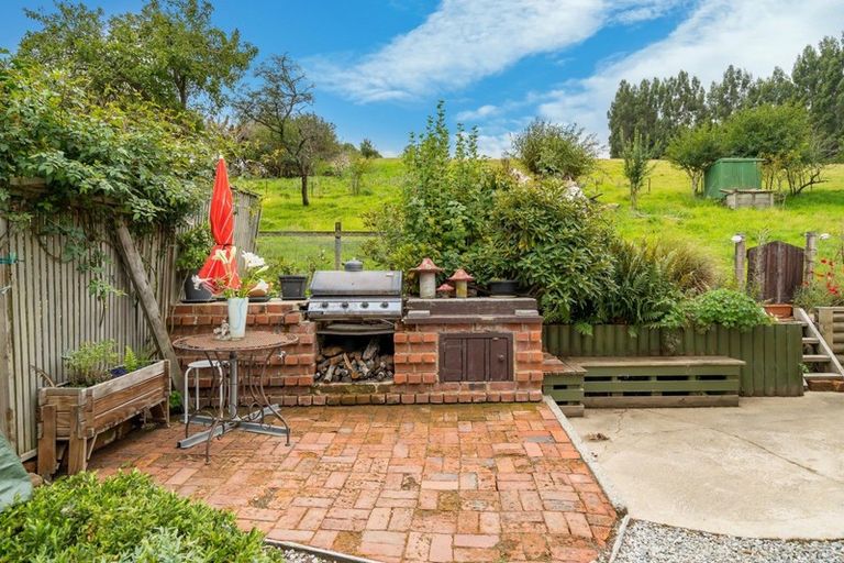 Photo of property in 85 Lockharts Road, Waitahuna, Lawrence, 9593