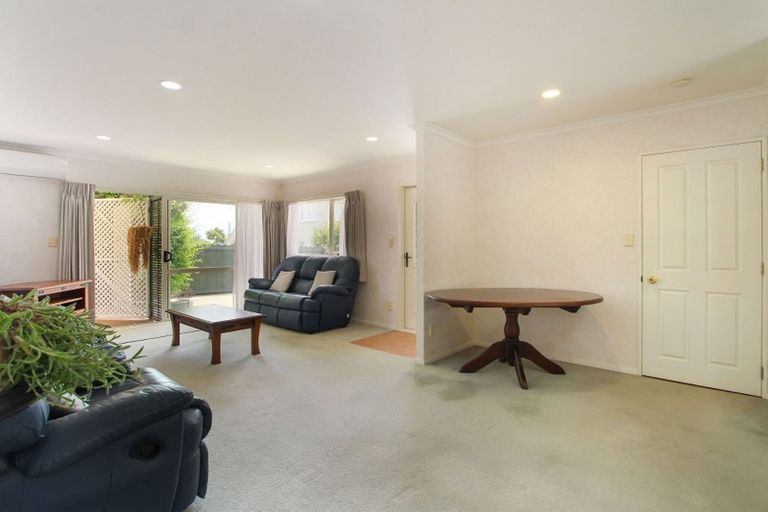 Photo of property in 50a Torkar Road, Clarks Beach, 2122