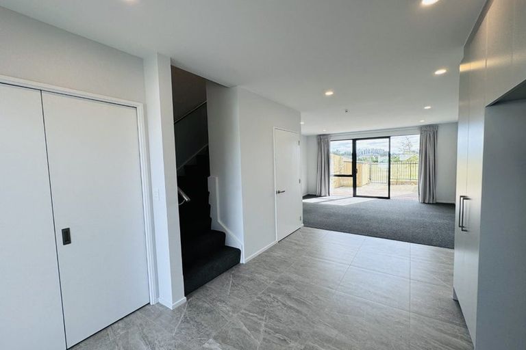 Photo of property in 5a Malaga Crescent, Harewood, Christchurch, 8051