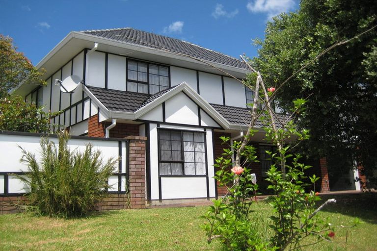 Photo of property in 75 Kennedy Avenue, Forrest Hill, Auckland, 0620