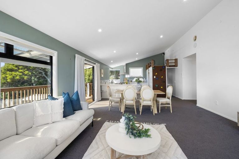 Photo of property in 28 Norwich Avenue, Spotswood, New Plymouth, 4310