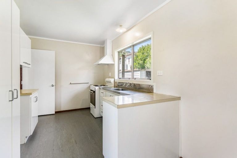 Photo of property in 1/8 Corunna Road, Milford, Auckland, 0620