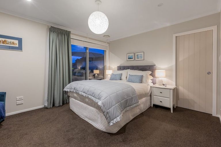 Photo of property in 5 Margaret Shields Avenue, Aotea, Porirua, 5024