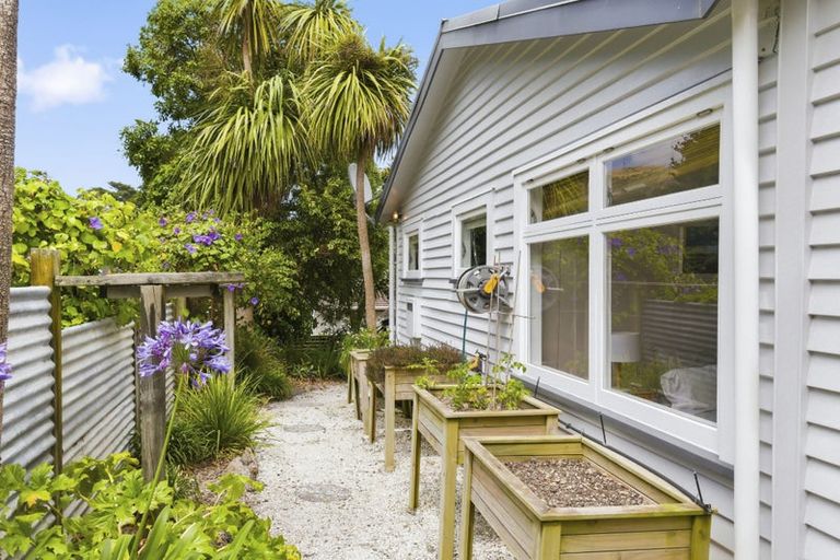Photo of property in 5a Paneta Street, Paekakariki, 5034