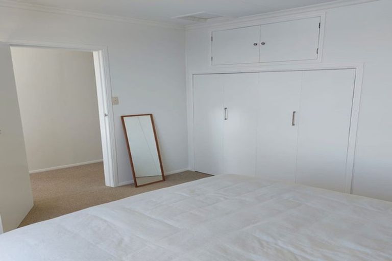Photo of property in 403 Devon Street West, Lynmouth, New Plymouth, 4310