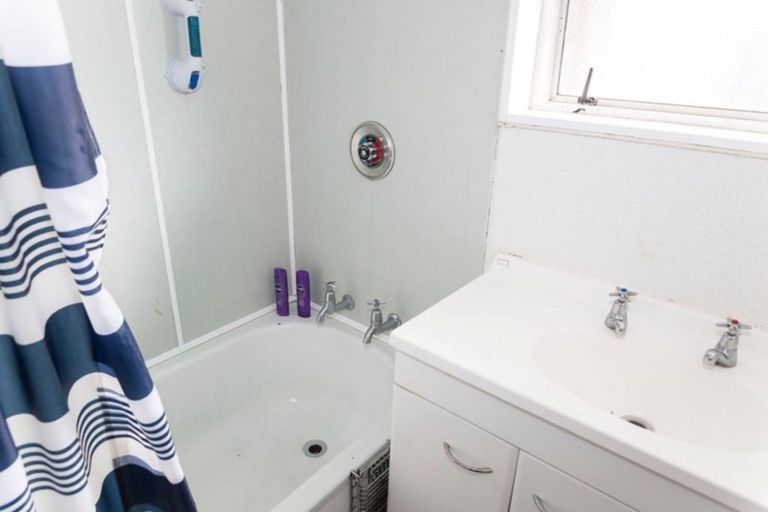 Photo of property in 18 Runciman Place, Dannevirke, 4930