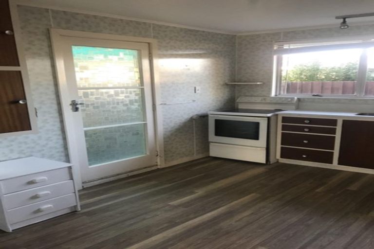 Photo of property in 2/18 Hardy Street, New Brighton, Christchurch, 8061