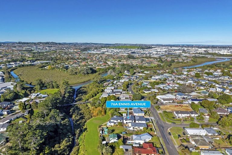 Photo of property in 76a Ennis Avenue, Pakuranga Heights, Auckland, 2010