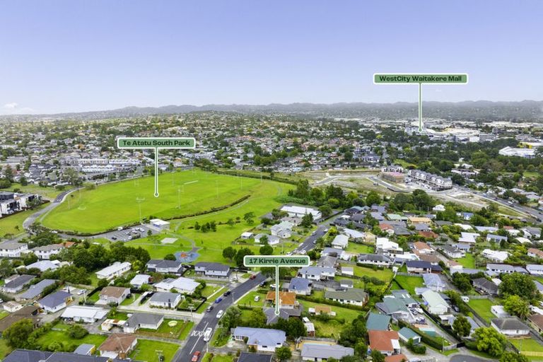 Photo of property in 17 Kirrie Avenue, Te Atatu South, Auckland, 0610