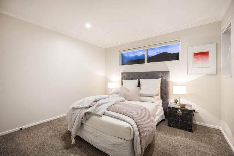 Photo of property in 21 Headland Drive, Long Bay, Auckland, 0630
