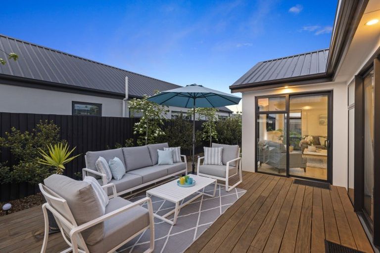 Photo of property in 52 Manakura Street, Russley, Christchurch, 8042
