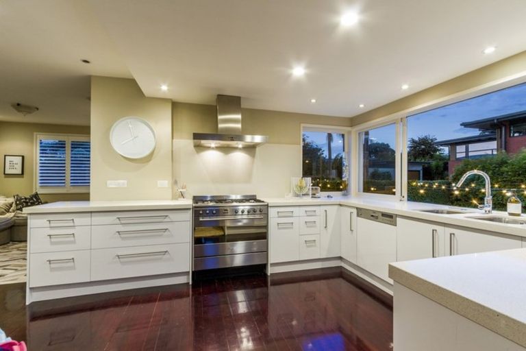 Photo of property in 13 Red Bluff Rise, Campbells Bay, Auckland, 0630
