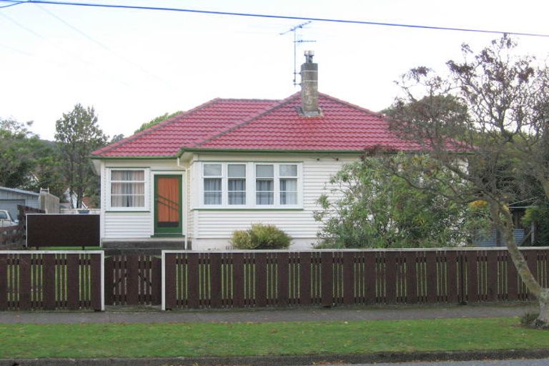 Photo of property in 50 Molesworth Street, Taita, Lower Hutt, 5011