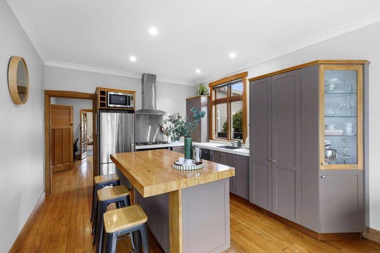 Photo of property in 17 Burnside Street, Waterloo, Lower Hutt, 5011