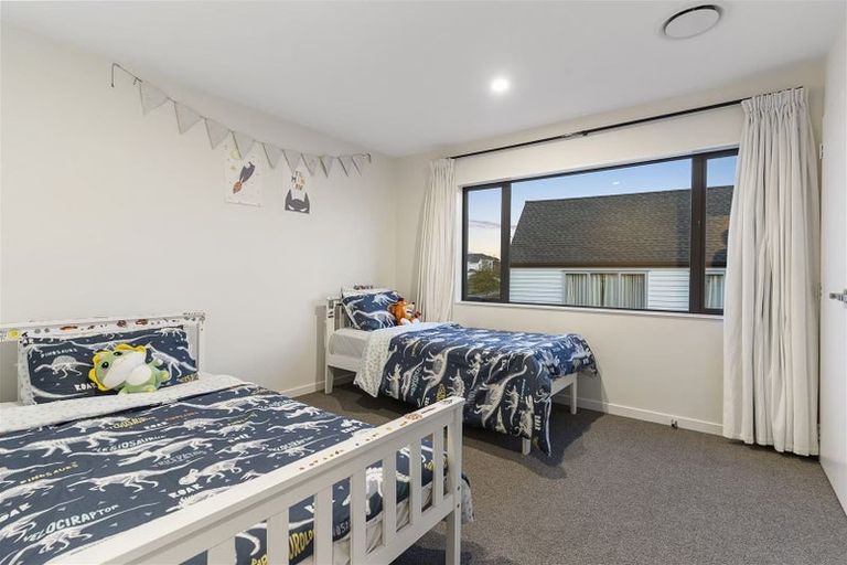 Photo of property in 4 Moki Place, Long Bay, Auckland, 0630
