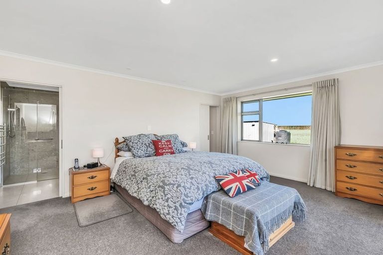 Photo of property in 4 Cressy Place, Darfield, 7510