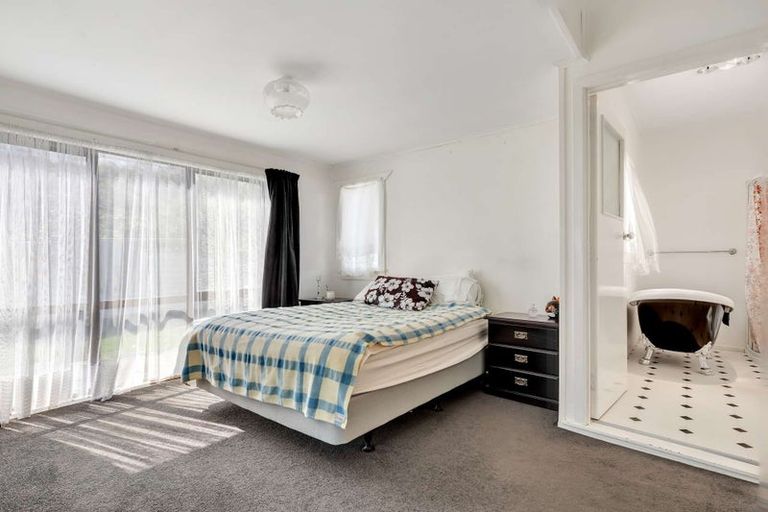 Photo of property in 11 Tawa Street, Edgecumbe, 3120