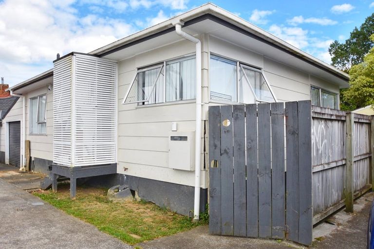 Photo of property in 2/187a Buckland Road, Mangere East, Auckland, 2024