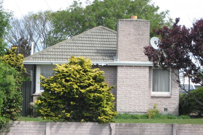 Photo of property in 34 Daniels Road, Redwood, Christchurch, 8051