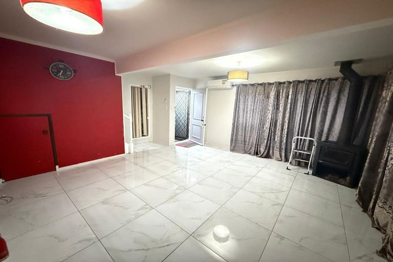 Photo of property in 1/15 Roseberry Avenue, Birkenhead, Auckland, 0626