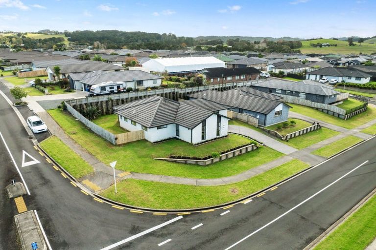 Photo of property in 2 Timara Avenue, Tikipunga, Whangarei, 0112