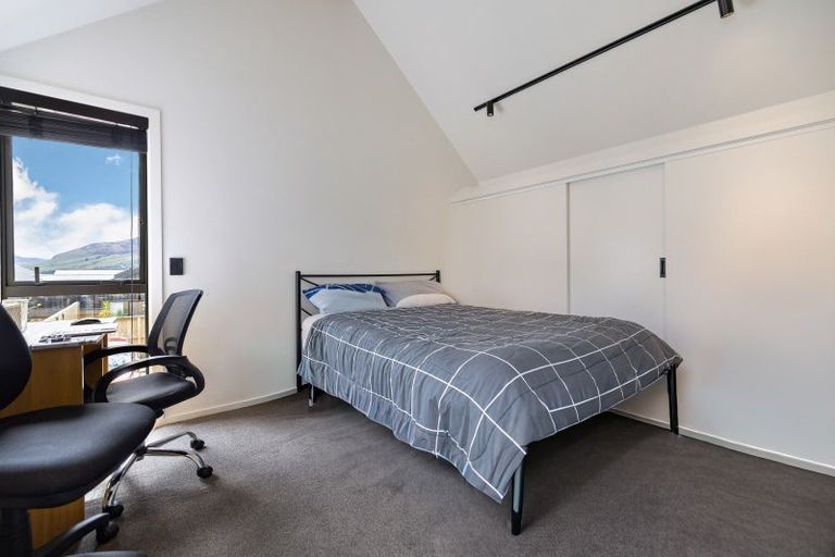 Photo of property in 62 Casterway Crescent, Jacks Point, 9371