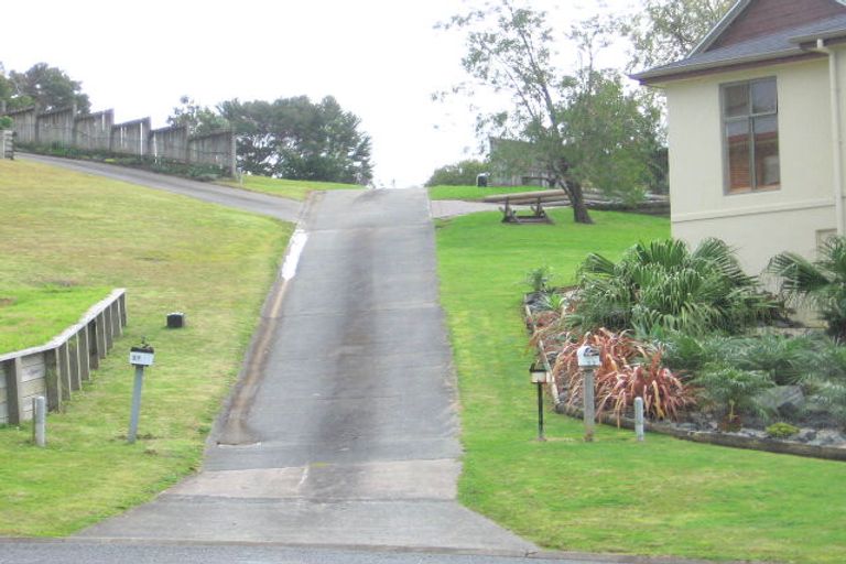 Photo of property in 31 Merehai Place, Snells Beach, 0920