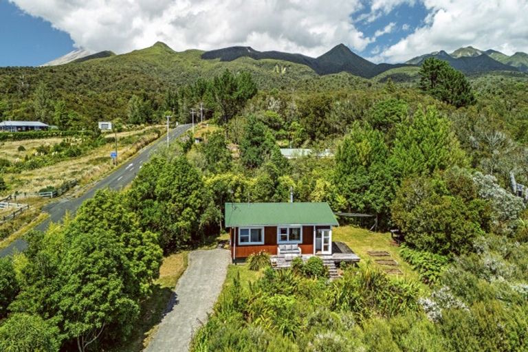Photo of property in 1830a Mangorei Road, Mangorei, New Plymouth, 4371