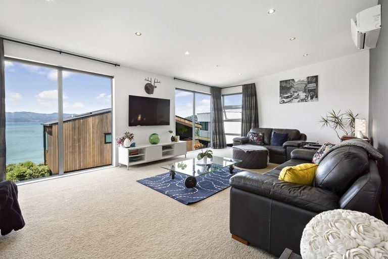 Photo of property in 5 Satchell Way, Kaiwharawhara, Wellington, 6035