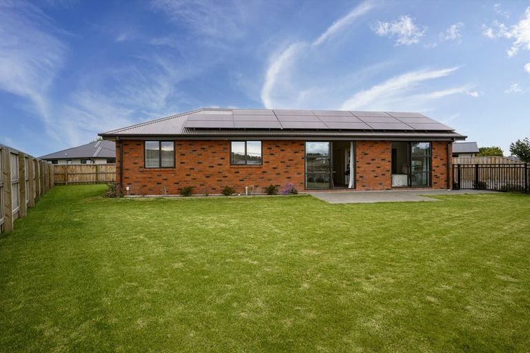 Photo of property in 30 Hilton Drive, Amberley, 7410