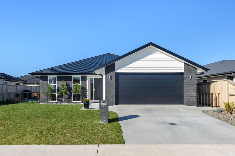 Photo of property in 5 Batty Street, Papamoa Beach, Papamoa, 3118