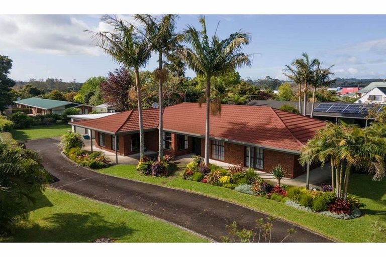 Photo of property in 12 Cobham Court, Kerikeri, 0230