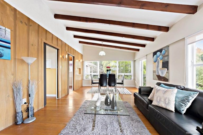 Photo of property in 2 Penders Place, Henderson, Auckland, 0610