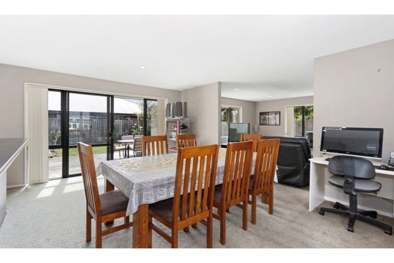 Photo of property in 4 Kaniere Avenue, Hei Hei, Christchurch, 8042