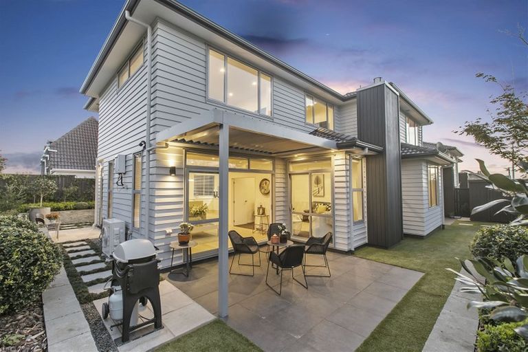 Photo of property in 14a Sylvan Park Avenue, Milford, Auckland, 0620