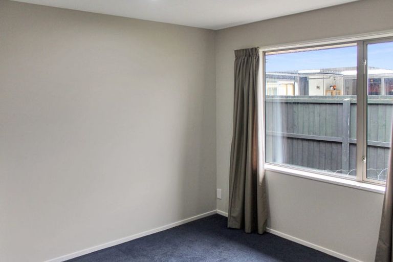 Photo of property in 8 Okuku Place, Hei Hei, Christchurch, 8042
