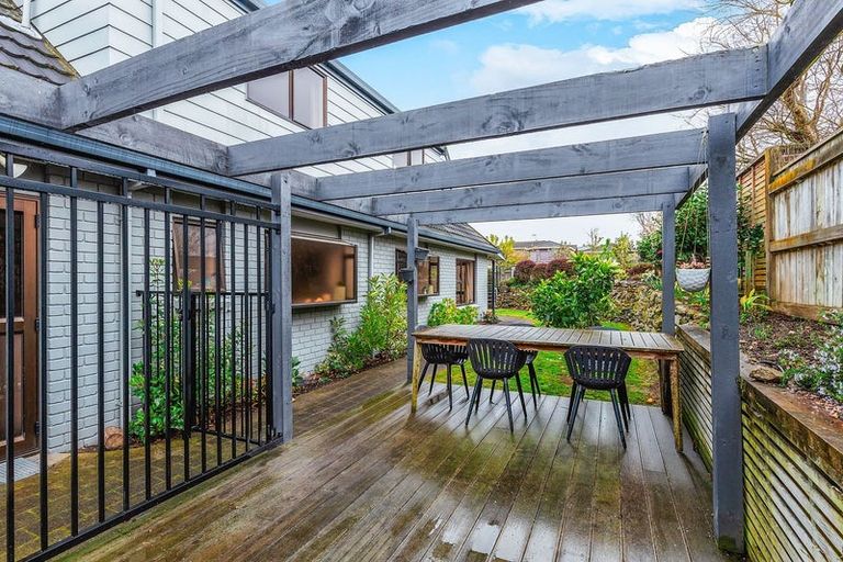 Photo of property in 83 Harvey Street, Waipahihi, Taupo, 3330