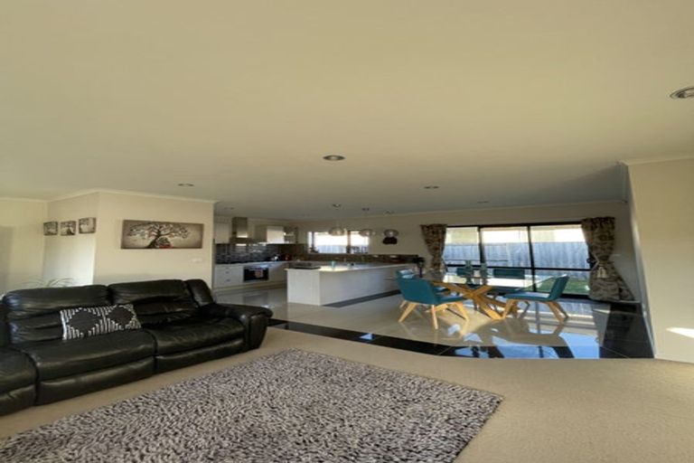 Photo of property in 8 Capricorn Place, Rototuna North, Hamilton, 3210