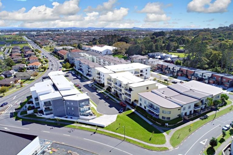 Photo of property in 201/132 Stancombe Road, Flat Bush, Auckland, 2016