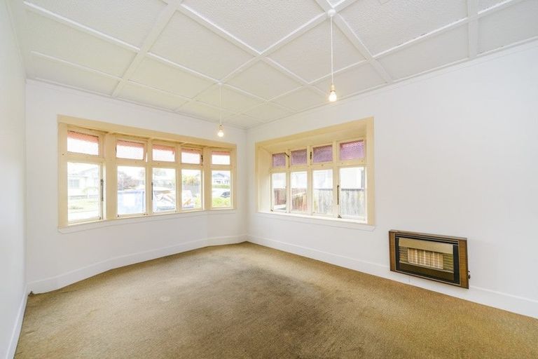 Photo of property in 11 Rosalie Terrace, Kelvin Grove, Palmerston North, 4414
