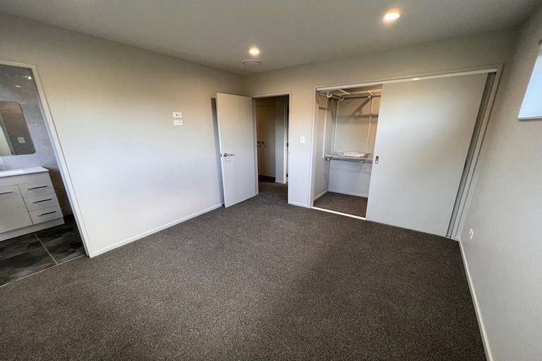 Photo of property in 17a Knox Road, Swanson, Auckland, 0612